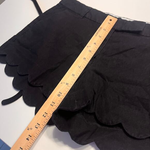 J. Crew Black Scallop Hem Pockets Linen Shorts Size 8 - Picture 8 of 8
